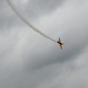 Soaring through the Skies: The Spectacular Red Bull Air Race of 2008 in London