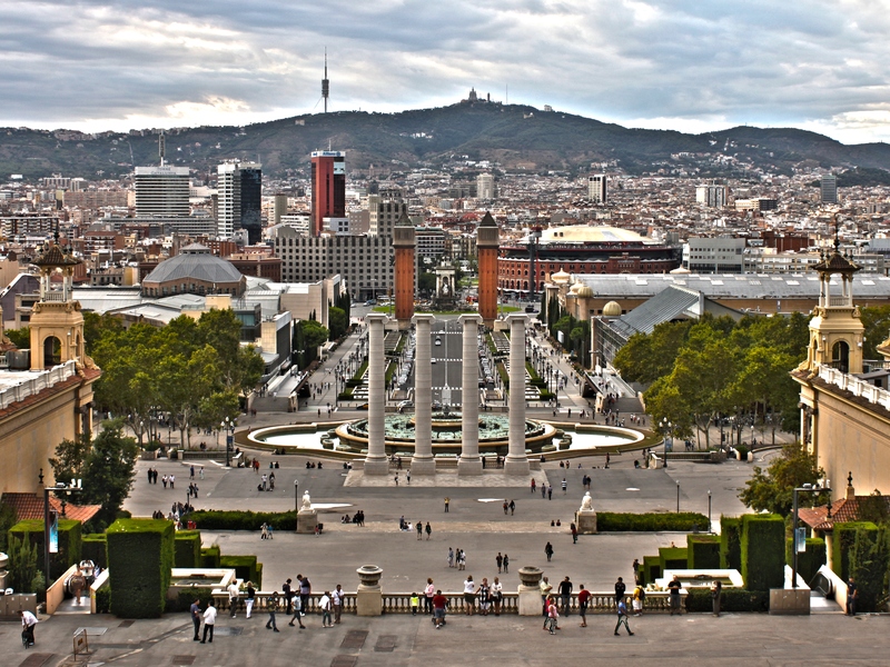 The Magic Fountain of Barcelona – A Night of Light, Music, and Magic
