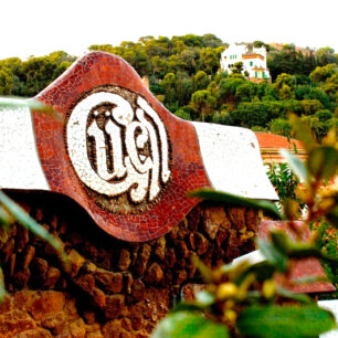 Art and Architecture Journey at Park Güell – The First Step into Gaudí’s World