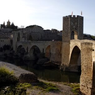 Besalu – An Epic Medieval Town Frozen in Time