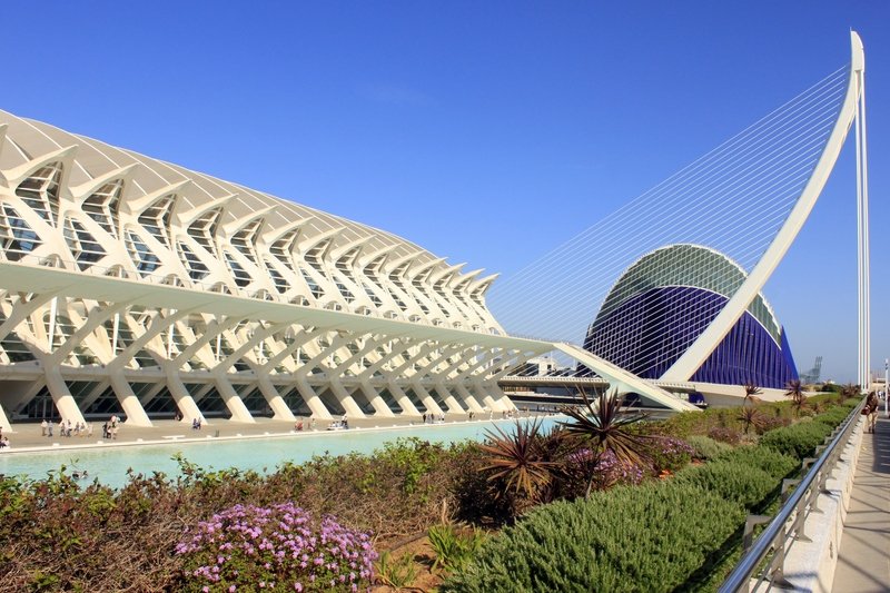 You are currently viewing City of Arts and Sciences – 5 Stunning Valencia’s Wonders